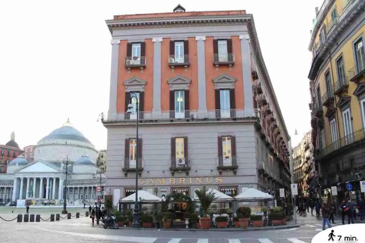 Room&Chiaia Napoli Eksteriør billede